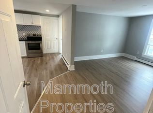 330 Lowell St APT 2FR, Manchester, NH 03104