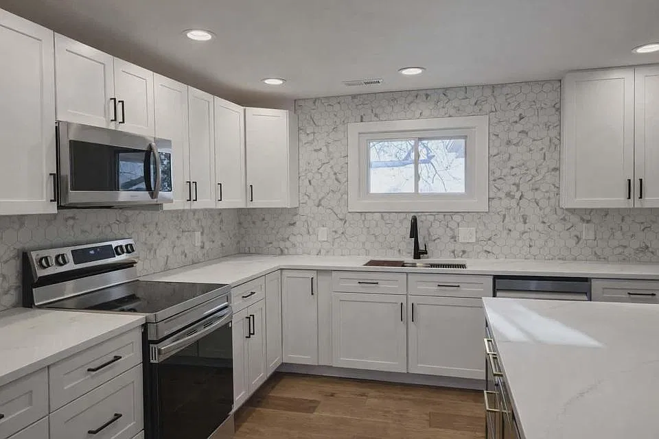 7291 Robin Ridge Lane - 1 — Photo 3