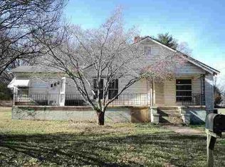 15 Railroad Blvd, Pelzer, SC 29669