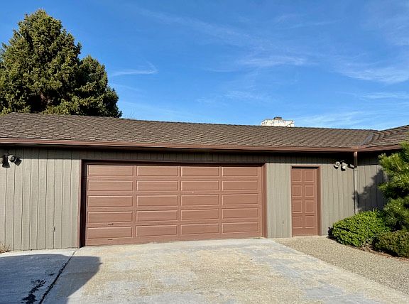 3rd image of 5111 Naches Heights Rd