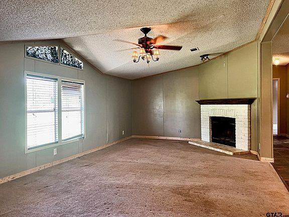4th image of 840 County Road 4045