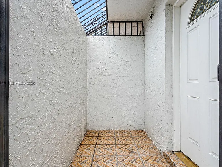 319 NW 109th Ave #3B — Photo 4