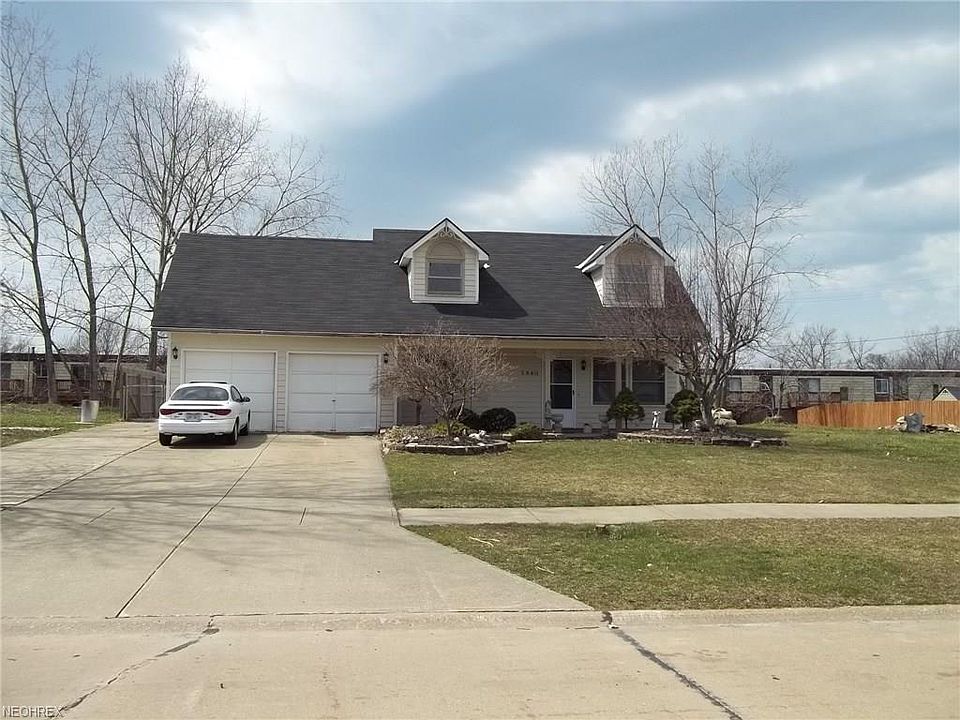 2nd image of 5840 Springwood Dr
