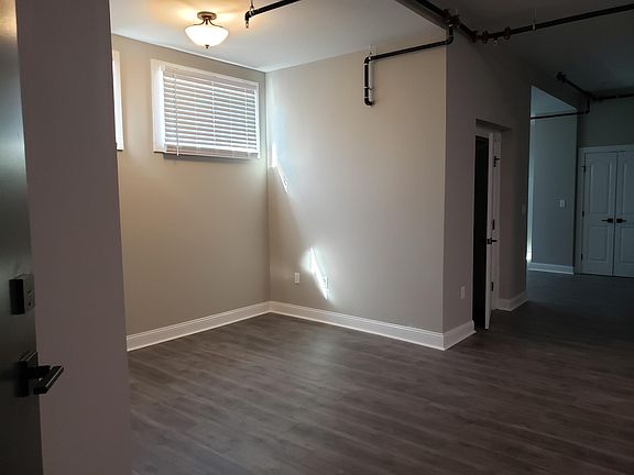 5th image of 225 N South St #101