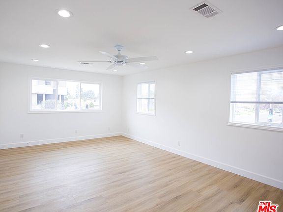 5th image of 11674 La Grange Ave