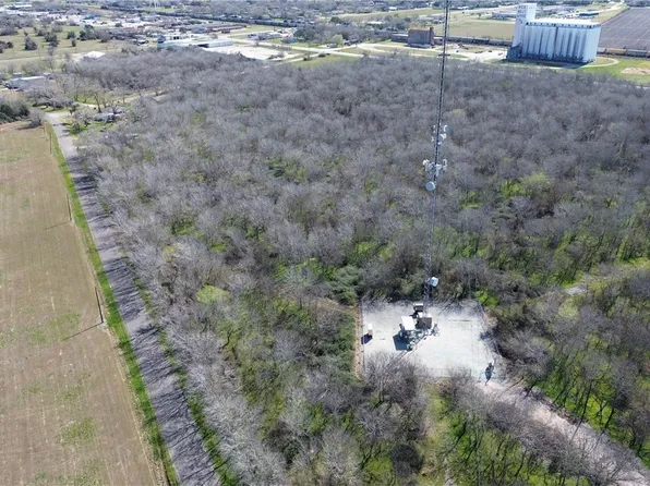 0 W Main St, Edna, TX 77957