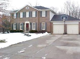 1672 Gray Fox Trl, Milford, OH 45150