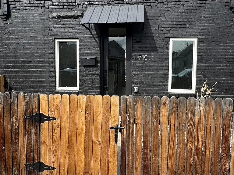 715 W 9th Ave — Photo 14