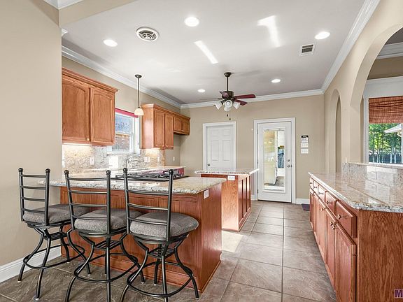 4th image of 40521 Misty Oak Ct