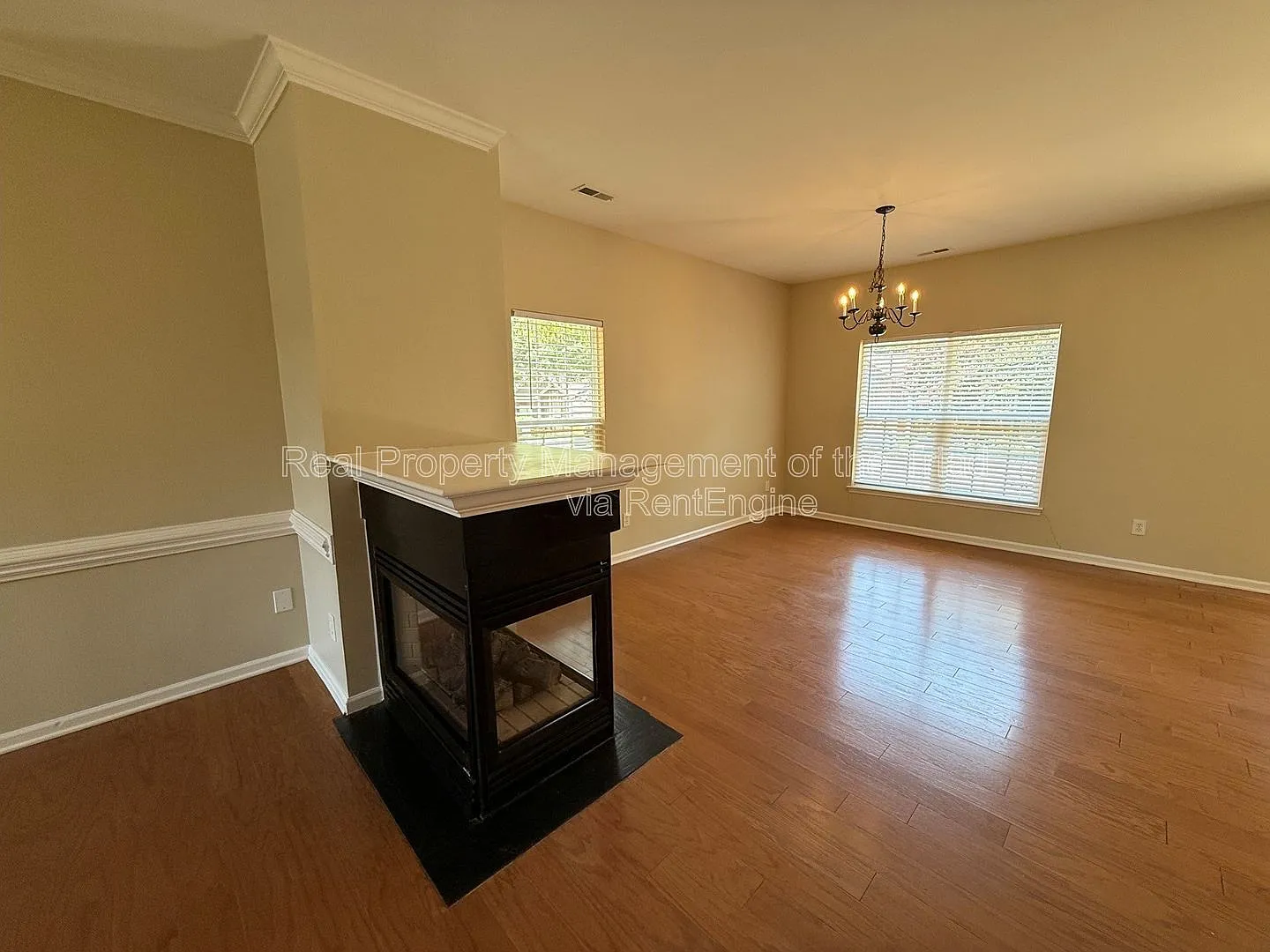 3 bed, 2.5 bath, 1700 sqft, $1,750 — Photo 4