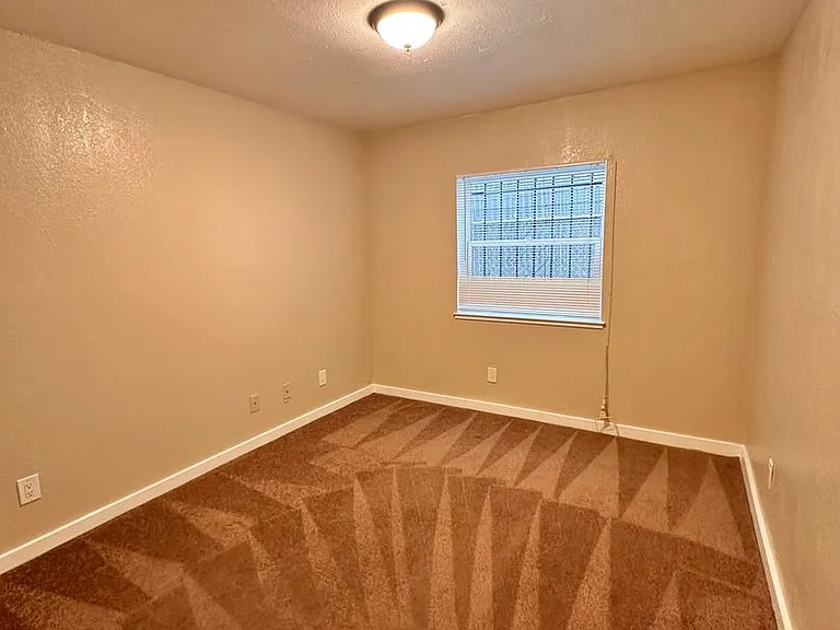 7828 International Blvd — Photo 4
