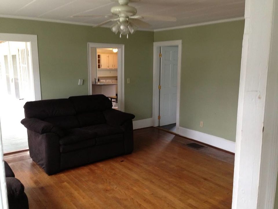 2nd image of 24 Winslow Rd
