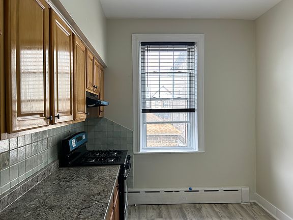 4th image of 536 44th St Floor 2