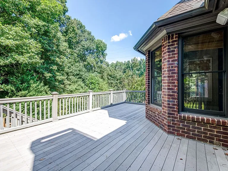 950 Glengate Pl — Photo 18