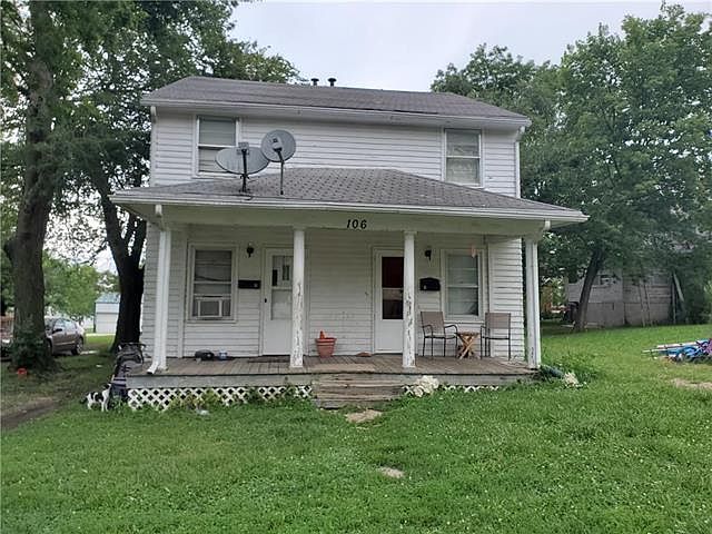1st image of 106 W Shawnee St