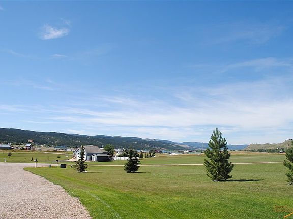 4th image of 6795 Suzie Ln