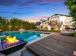 3915 Vista Linda Dr, Encino, CA 91316