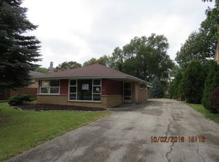 8838 S Nashville Ave, Oak Lawn, IL 60453
