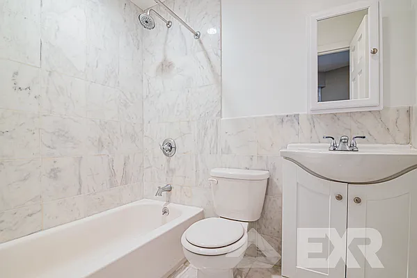 Rented by EXR | media 6