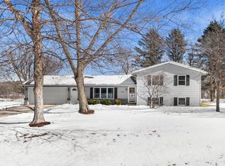 2720 Church St, Cottage Grove, WI 53527