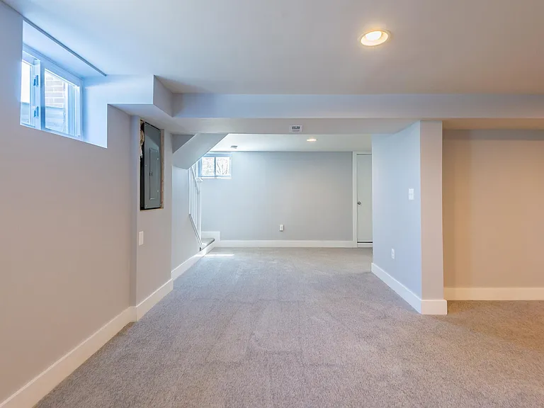 105 Meadow Rd — Photo 23