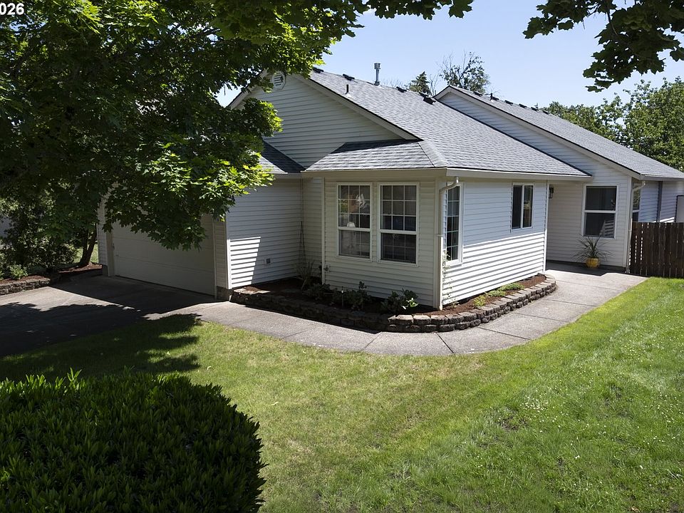 1st image of 17813 SE 24th St