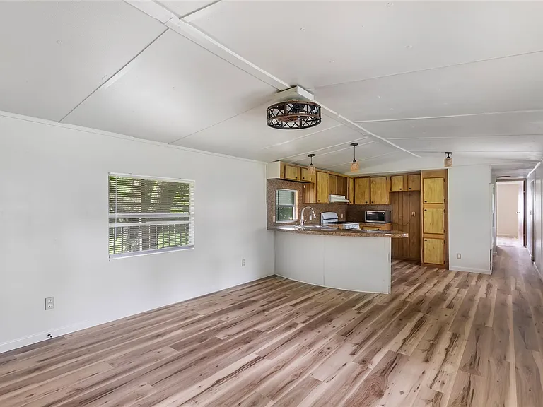 204 1/2 Kerry Rd — Photo 8