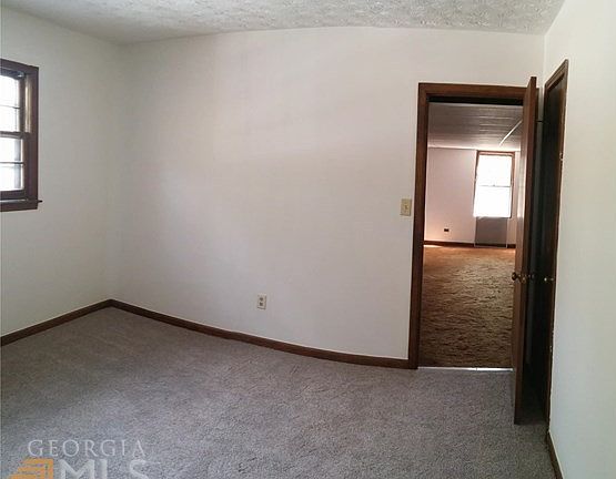 5th image of 513 Westbridge Dr