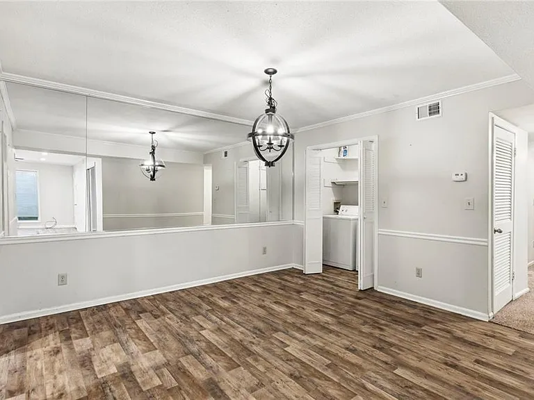 6851 Roswell Rd #D15 — Photo 7