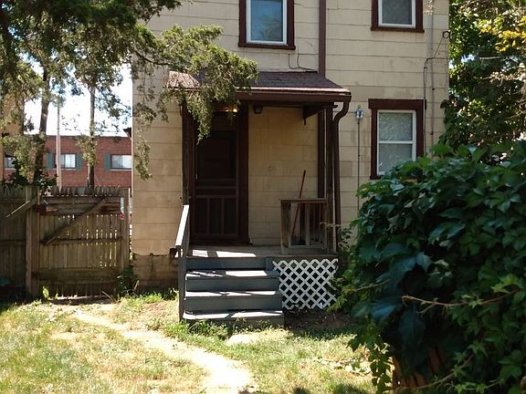 2nd image of 2556 Indianola Ave