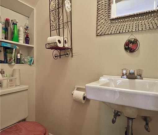 2nd image of 234 Whispering Pines Ct