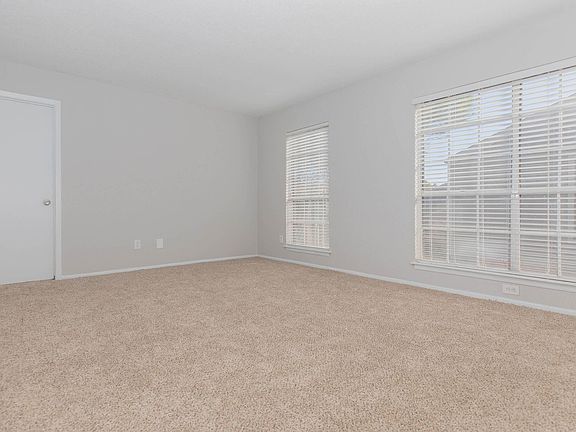 5th image of 3125 Crestdale Dr APT 1023
