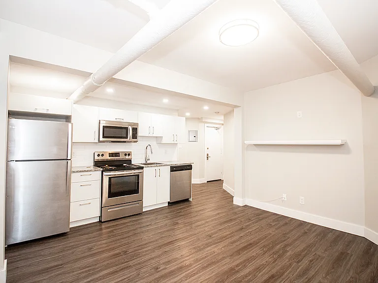 812 Wolseley Ave #1 — Photo 4