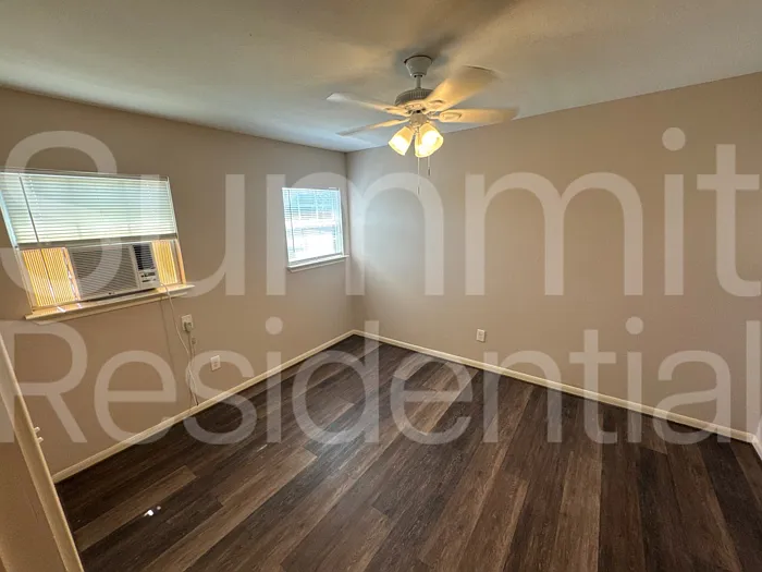 4445 Bell St #B — Photo 6