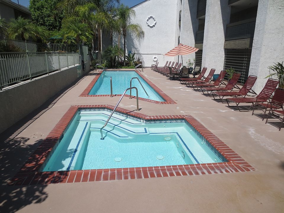 1st image of 64 N Mar Vista Ave APT 117
