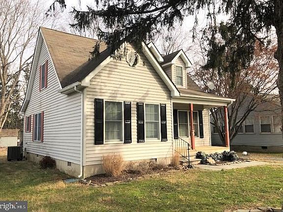 2nd image of 211 Melvin Ave