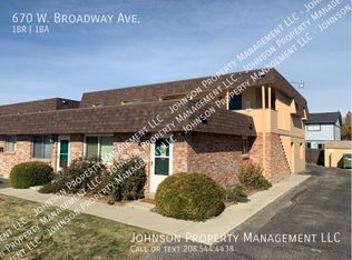 670 W Broadway Ave, Meridian, ID 83642