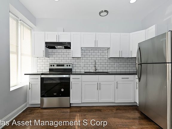 4th image of 430 E 44th St #10776132
