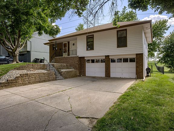 2nd image of 2622 N 113th St
