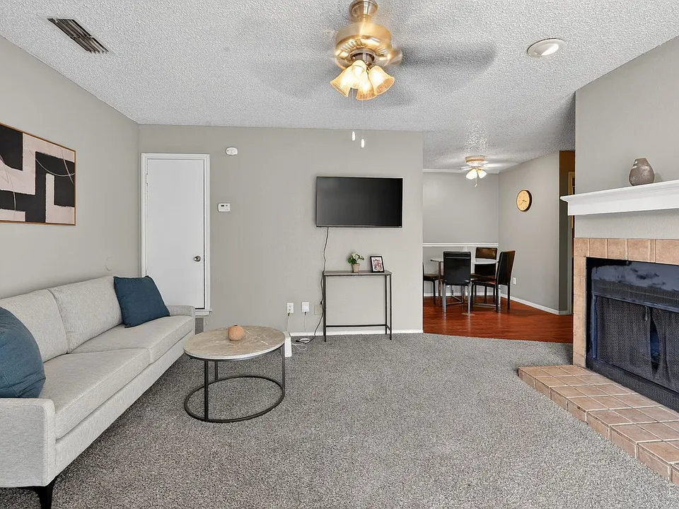 2302 West Loop Access Road Fl 2 #289-ID1612685P