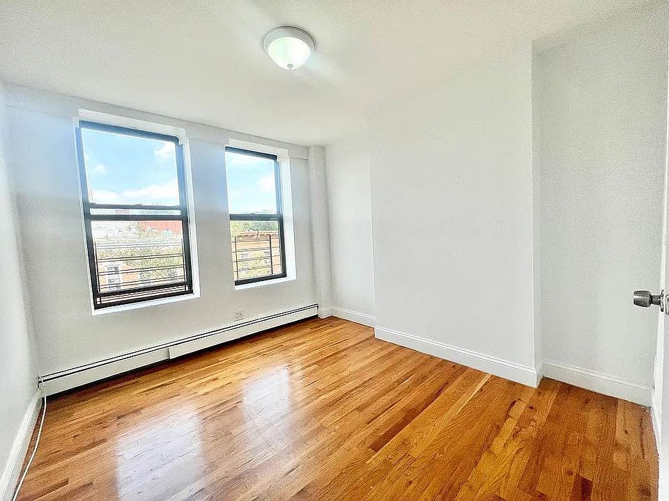 1st image of 951 Putnam Ave APT 2A
