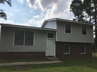 5037 Inverness Dr, Fayetteville, NC 28304