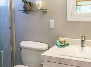 7411 Park Vis, El Cerrito, CA 94530