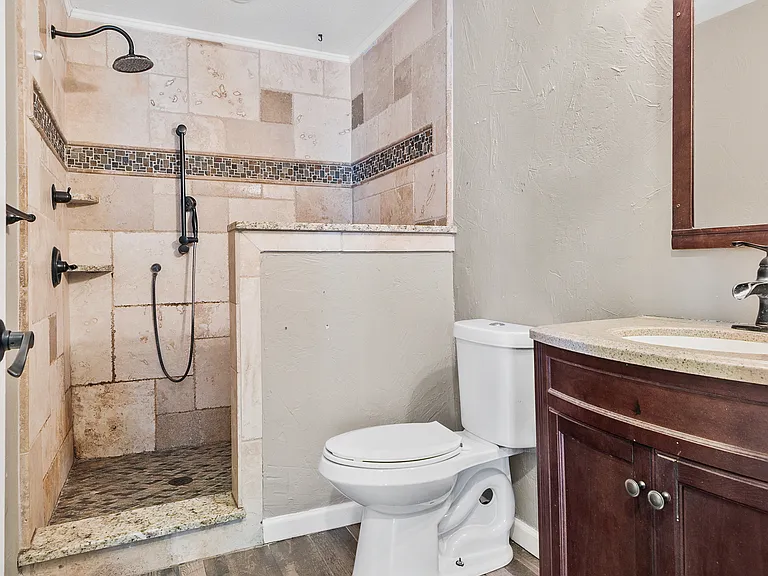 3422 W Jefferson Blvd — Photo 29