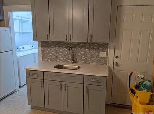 2 Myrtle Ave #1, Ansonia, CT 06401