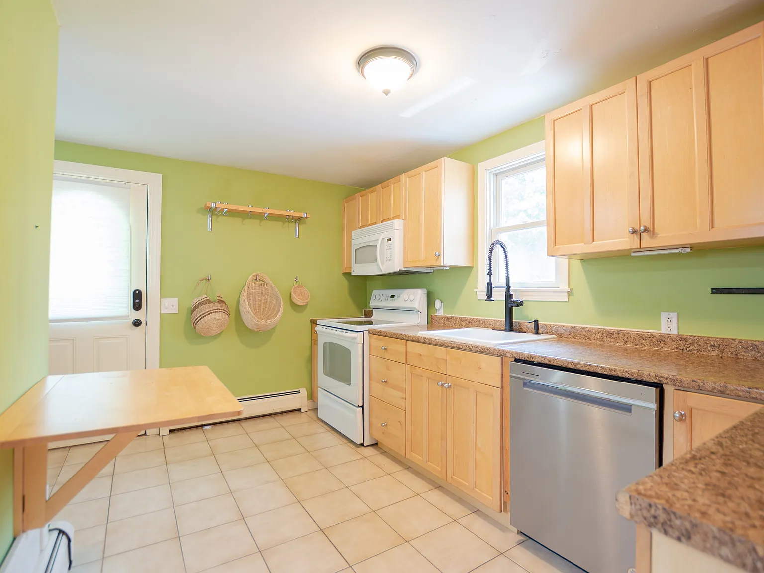 538 Central Street - 2 — Photo 3