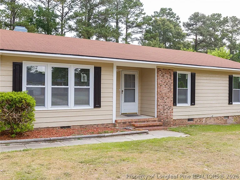 6714 Seaford Dr — Photo 3
