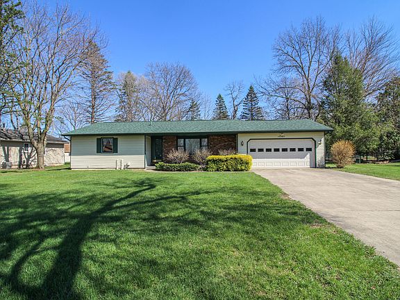 2nd image of 17363 Mackinaw Rd
