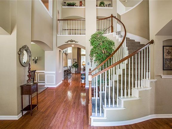 2nd image of 4204 Calloway Dr