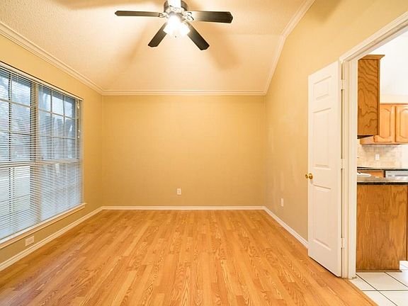 5th image of 6204 Montgomery Dr